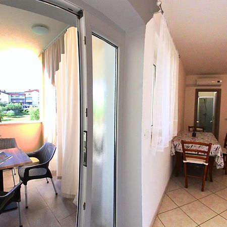 Apartments Goltes Lovrečica Eksteriør bilde