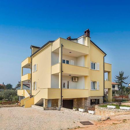 Apartments Goltes Lovrečica Eksteriør bilde